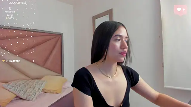 Snapshot of SaraWagner_ chatting on 26, 7, 2026 SaraWagner online show from 26, 7, 2026