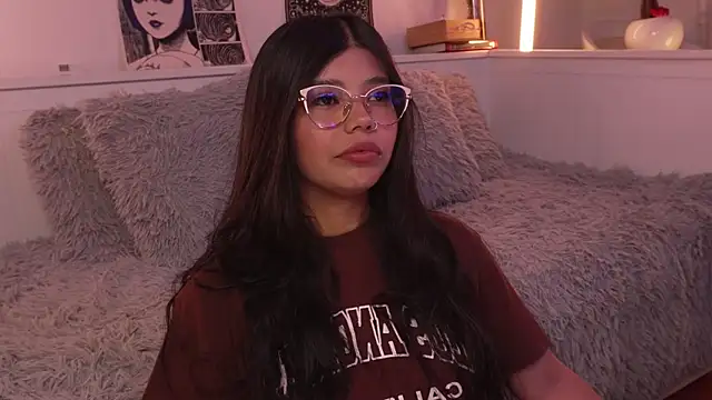 sophieee art online show from 25, 3, 2026