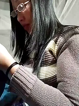 cute love00 online show from 29, 11, 2025