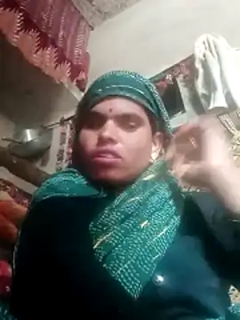 Snapshot of Soniya_pandit chatting on 5, 12, 2025 Soniya pandit online show from 5, 12, 2025