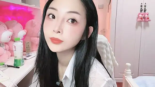 Snapshot of Ya-Ya- chatting on 12, 11, 2025 Ya-Ya- online show from 12, 11, 2025