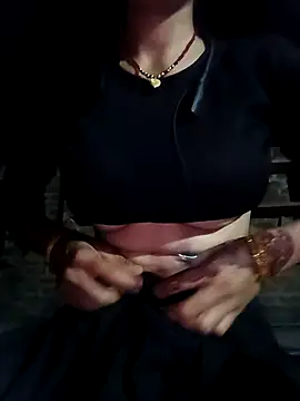 SpicyRoshni online show from 15, 4, 2026