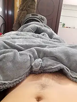 Snapshot of cubi676767 chatting on 17, 12, 2025 cubi676767 online show from 17, 12, 2025