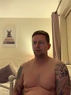 Crusher19830 online show from 28, 10, 2025