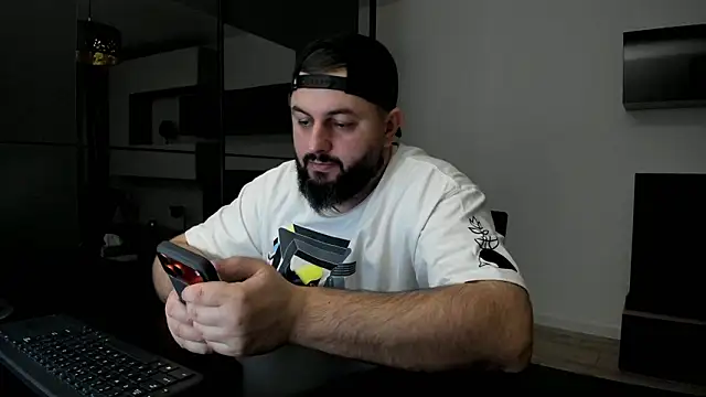 Snapshot of DravenPeak chatting on 9, 3, 2026 DravenPeak online show from 9, 3, 2026