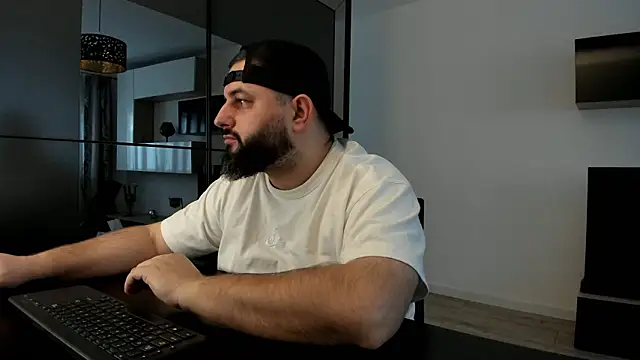 Snapshot of DravenPeak chatting on 12, 3, 2026 DravenPeak online show from 12, 3, 2026