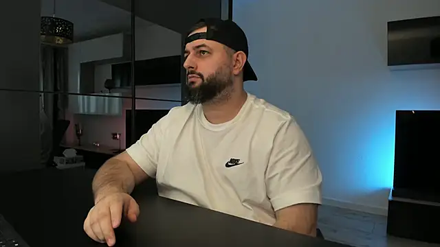 Snapshot of DravenPeak chatting on 28, 3, 2026 DravenPeak online show from 28, 3, 2026