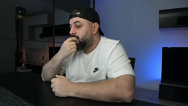 Snapshot of DravenPeak chatting on 4, 4, 2026 DravenPeak online show from 4, 4, 2026