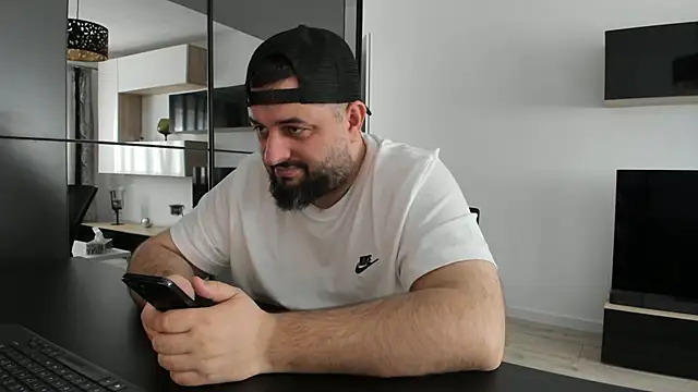 Snapshot of DravenPeak chatting on 5, 4, 2026 DravenPeak online show from 5, 4, 2026