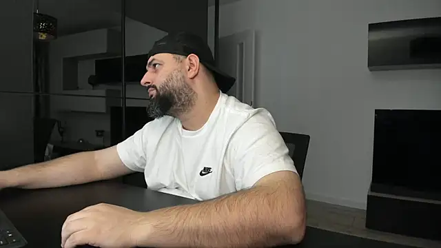 Snapshot of DravenPeak chatting on 10, 4, 2026 DravenPeak online show from 10, 4, 2026