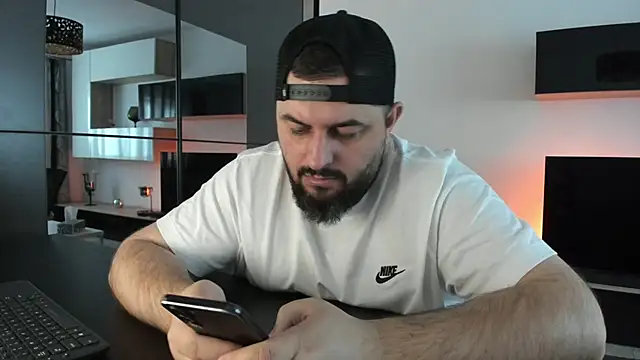 Snapshot of DravenPeak chatting on 11, 4, 2026 DravenPeak online show from 11, 4, 2026