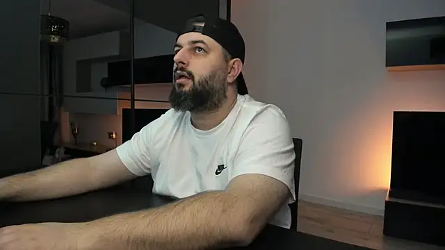 Snapshot of DravenPeak chatting on 14, 4, 2026 DravenPeak online show from 14, 4, 2026