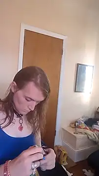 Snapshot of BlondeyMiyMiy chatting on 11, 9, 2025 BlondeyMiyMiy online show from 11, 9, 2025