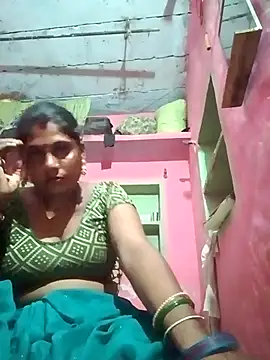 Snapshot of sanjna_sharmaa chatting on 24, 9, 2025 sanjna sharmaa online show from 24, 9, 2025