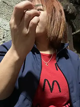 sukabae00 online show from 9, 2, 2026