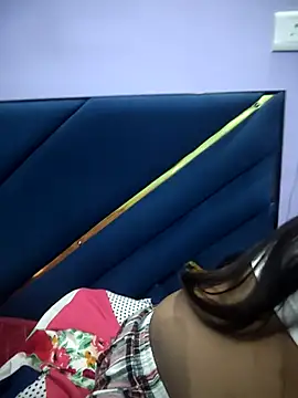 Snapshot of Lusty-radhika chatting on 10, 11, 2025 Lusty-radhika online show from 10, 11, 2025