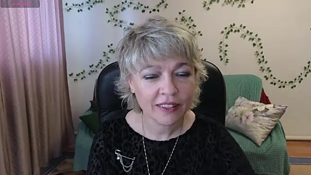 Snapshot of Rosette_Pricky chatting on 17, 5, 2026 Rosette Pricky online show from 17, 5, 2026