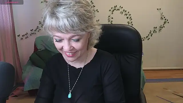 Snapshot of Rosette_Pricky chatting on 7, 6, 2026 Rosette Pricky online show from 7, 6, 2026