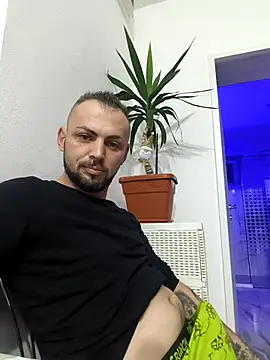 papichulo0099 online show from 21, 12, 2025