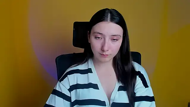 Snapshot of ScarlettVibe_ chatting on 9, 10, 2025 ScarlettVibe online show from 9, 10, 2025