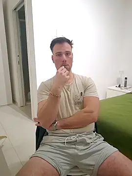 Snapshot of mrlyuis chatting on 22, 2, 2026 mrlyuis online show from 22, 2, 2026