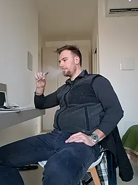 Snapshot of mrlyuis chatting on 26, 2, 2026 mrlyuis online show from 26, 2, 2026