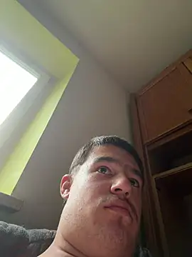 pussyhunter323557 online show from 8, 6, 2026