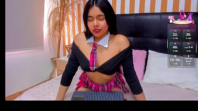 Snapshot of LunaToledo chatting on 20, 11, 2025 LunaToledo online show from 20, 11, 2025