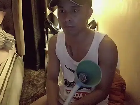 Snapshot of AsianHorseCockOwen chatting on 15, 11, 2025 AsianHorseCockOwen online show from 15, 11, 2025