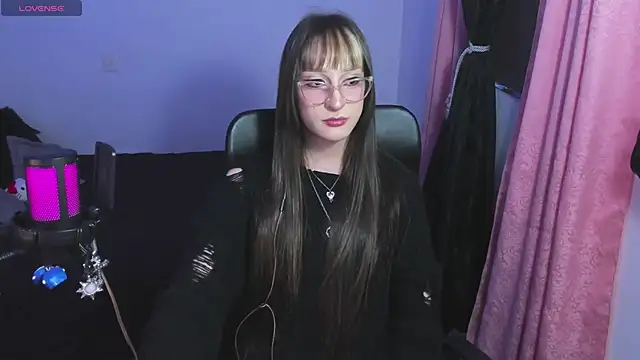 Snapshot of starrraura chatting on 18, 3, 2026 starrraura online show from 18, 3, 2026