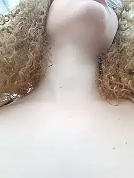 SirenRouge 69 online show from 6, 1, 2026