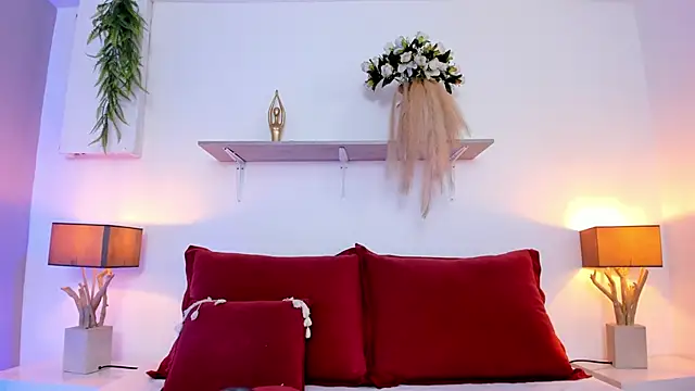 Snapshot of LuciaBenett_ chatting on 3, 11, 2025 LuciaBenett online show from 3, 11, 2025