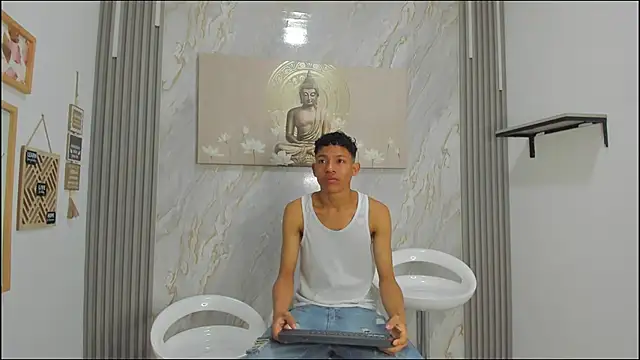 BEAUTY BOYS1 online show from 17, 1, 2026