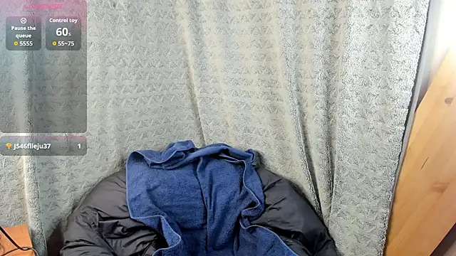 MiaLores online show from 11, 11, 2025