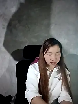 Snapshot of milo123-xx chatting on 9, 3, 2026 milo123-xx online show from 9, 3, 2026