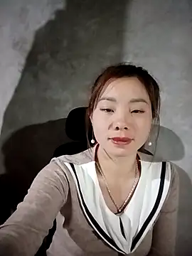 Snapshot of milo123-xx chatting on 12, 3, 2026 milo123-xx online show from 12, 3, 2026