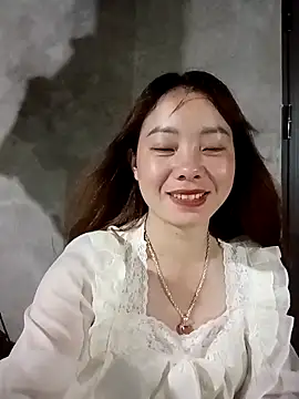 Snapshot of milo123-xx chatting on 15, 4, 2026 milo123-xx online show from 15, 4, 2026