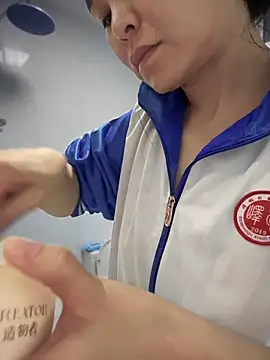 Snapshot of penny996 chatting on 5, 12, 2025 penny996 online show from 5, 12, 2025