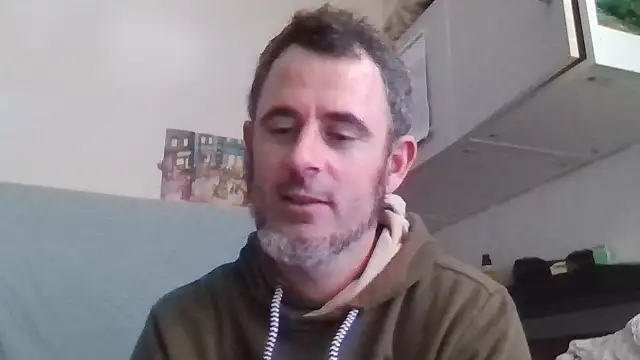 Snapshot of whatYwantMorrre chatting on 1, 12, 2025 whatYwantMorrre online show from 1, 12, 2025