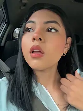 AlinnaRosee  online show from 10, 9, 2025