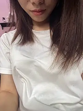 Leyleisanmay online show from 3, 10, 2025