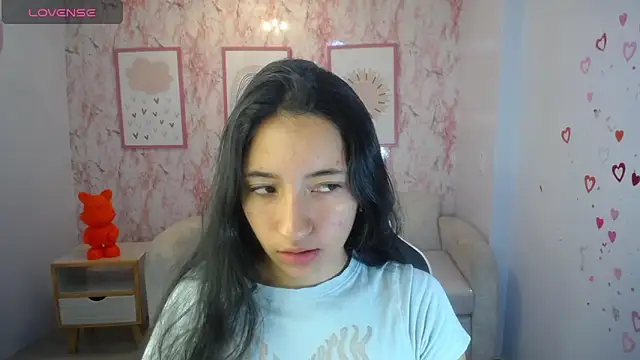 Snapshot of Kylie_ch1 chatting on 13, 9, 2025 Kylie ch1 online show from 13, 9, 2025