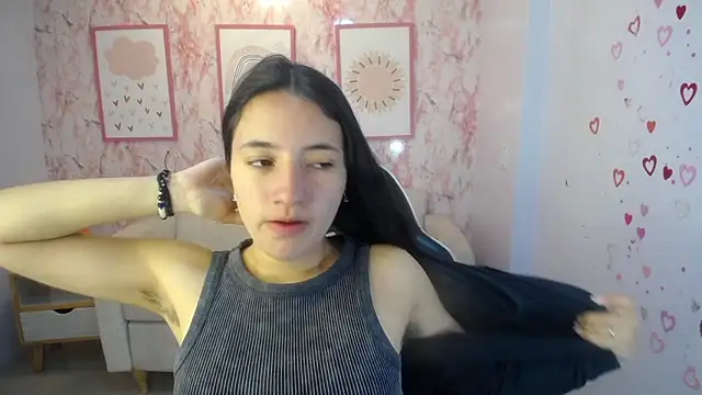 Snapshot of Kylie_ch1 chatting on 17, 9, 2025 Kylie ch1 online show from 17, 9, 2025