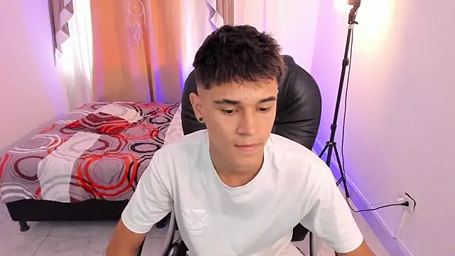 Aron Boyy online show from 20, 5, 2026