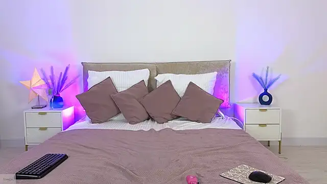 Jules night online show from 9, 11, 2025