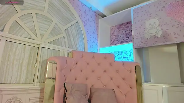 Dani rivass online show from 19, 12, 2025