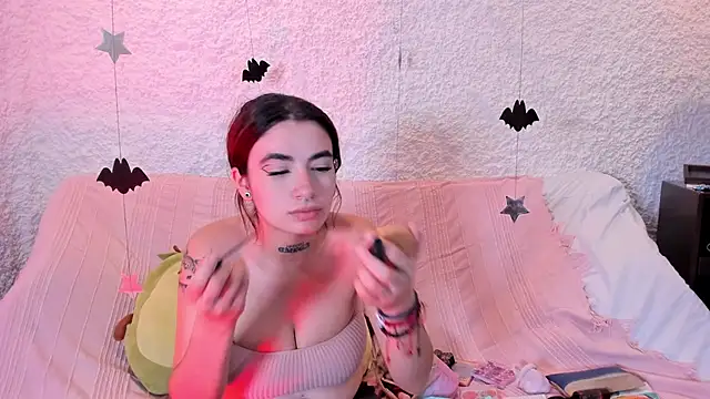 atenea storm online show from 14, 10, 2025