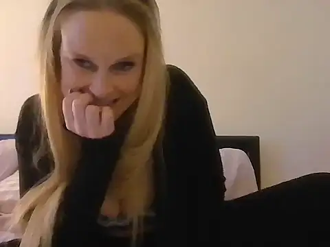 imyourgoodgirl69 online show from 17, 9, 2025