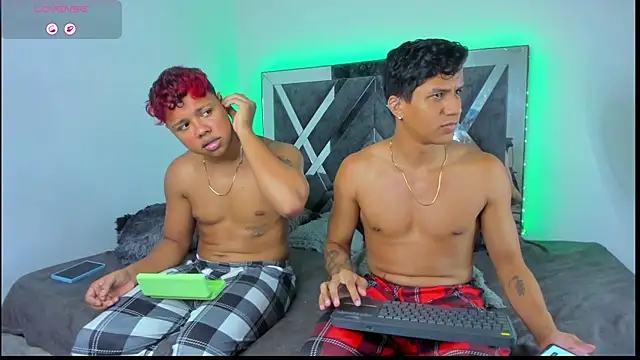 Robertmiller21 online show from 11, 4, 2026