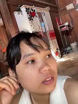 Ngoc-bbi online show from 18, 10, 2025